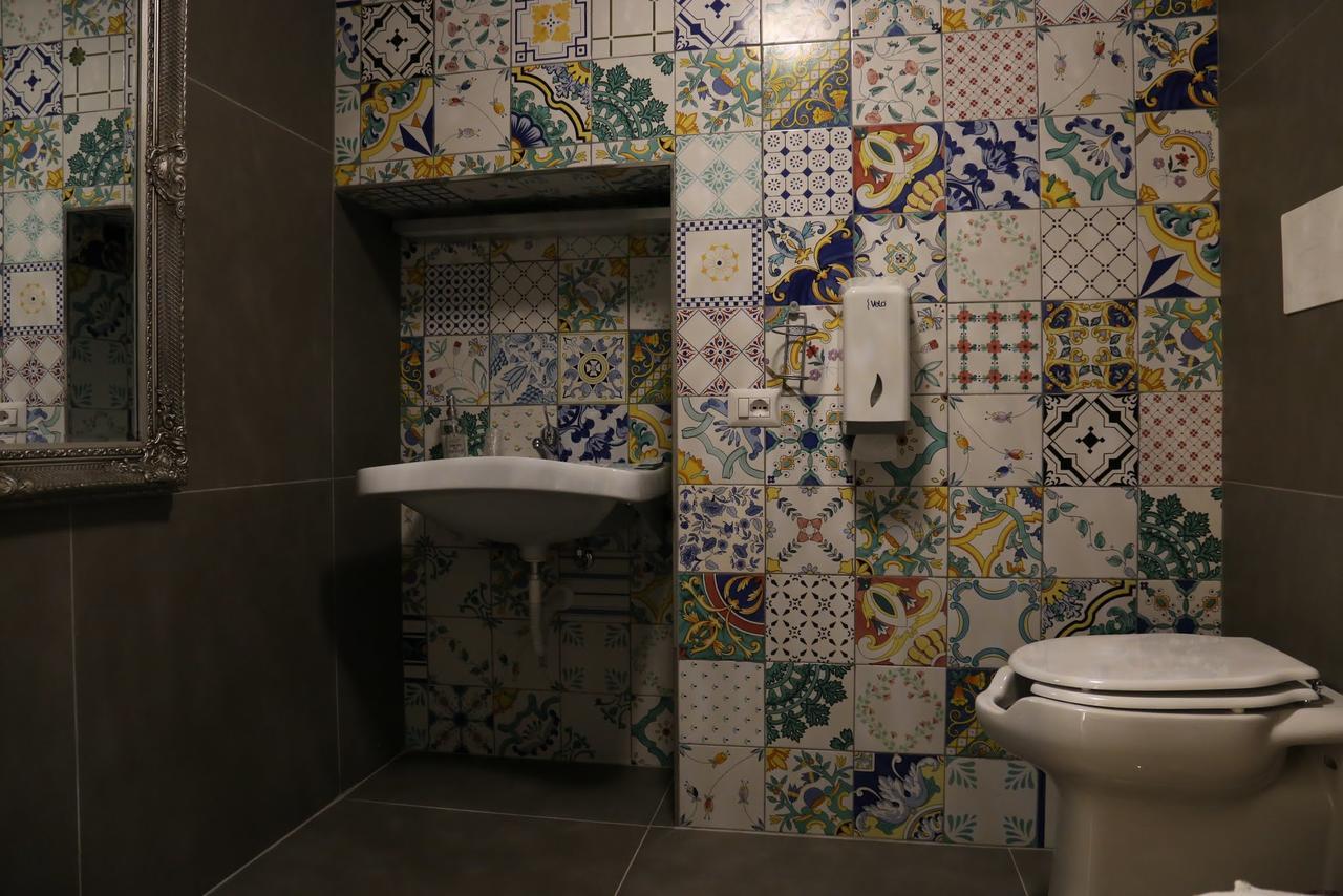 Palazzo Luciani 2* Salerno